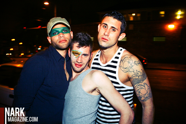 t2b2_35_BoyTrio