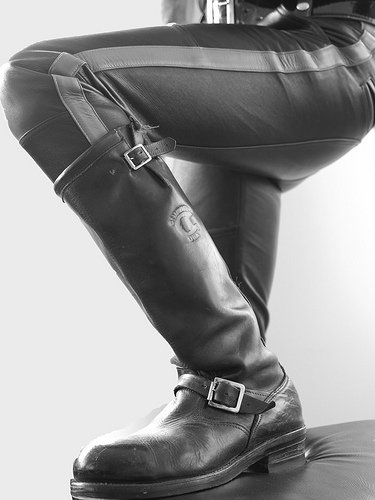 boys leather boots