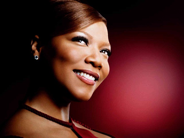 queen-latifah-pose-25235