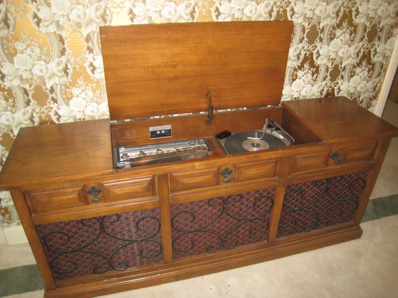 console-stereo
