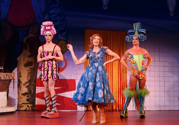 Left to Right: Wade McCollum as Mitzi, Scott Willis as Bernadette and Bryan West as Felicia in the number “I Love the Nightlife” in PRISCILLA, QUEEN OF THE DESERT coming to Seattle's Paramount Theatre, Nov 12 -17, 2013.  Photo: © JOAN MARCUS