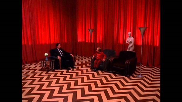 I'm shocked no one in Seattle ever opened a Twin Peaks inspired bar...