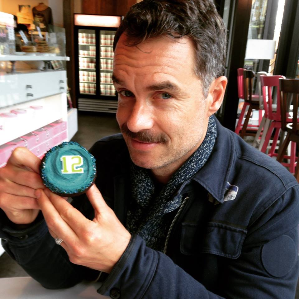 Actor Murray Bartlett tours Capitol Hill including Cupcake Royale this Friday, Jan 9 to promote Season 2 of HBO's Looking which premieres on Sunday. Murray will attend tonight's members only screening at Harvard Exit Cinema to benefit Three Dollar Bill Cinema. #LOOKINGSeattle